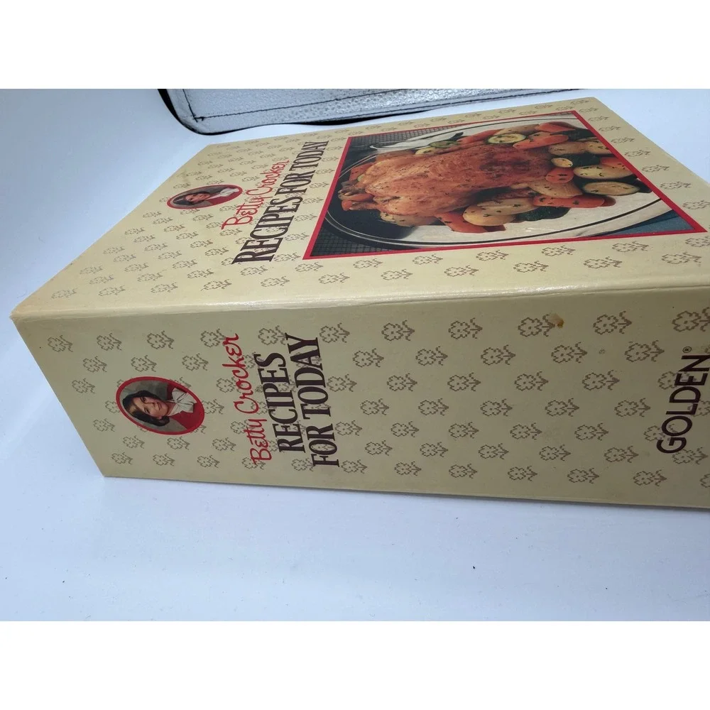 Betty Crocker Recipes For Today 1986 Vintage 3 Ring Binder Cookbook Golden Press